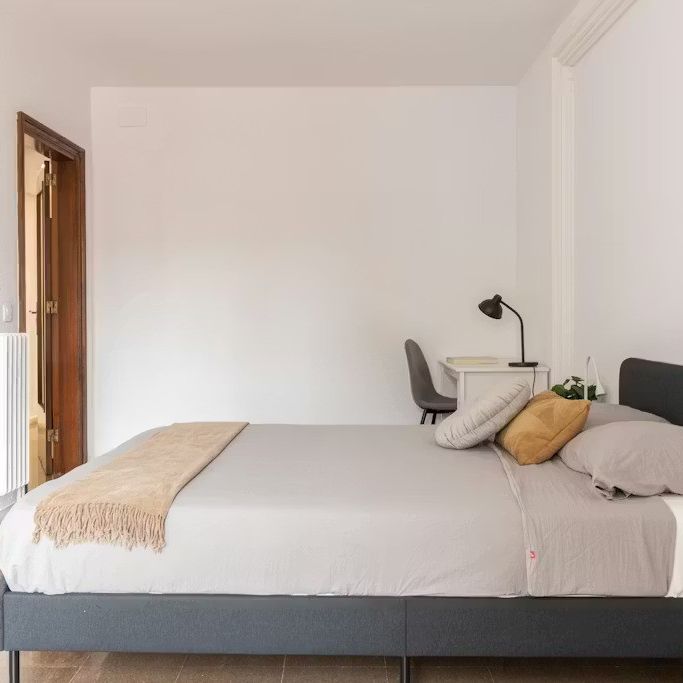 Carrer de la Diputació, Barcelona, Catalonia 08011 - Foto 1