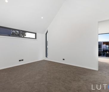 7 Cygnet Crescent, Red Hill ACT 2603 - House For Rent | Domain - Photo 3