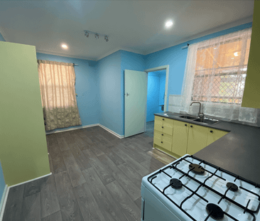 Big Shed, Entertainment Area, even SOLAR!! - Photo 6