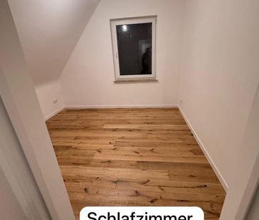 stilvolle Dachgeschosswohnung mit Garten in Neviges / Velbert - Photo 1