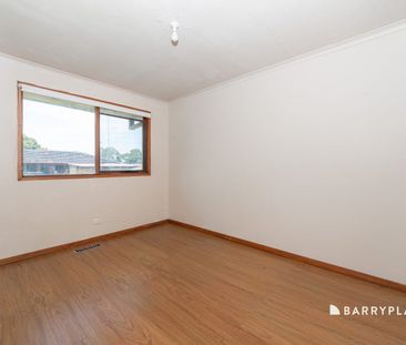 Neat and Tidy Spacious Family Home – 3 Bedrooms - Photo 5