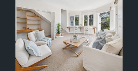 Perfectly Placed, Beautifully Designed and Alive with Character - Photo 4