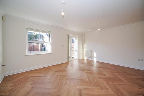 3 bedroom semi-detached house to rent - Photo 1