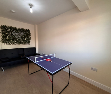6 Bed Student Accommodation - Photo 4