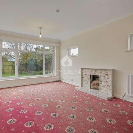 Rush Green Road, Clacton On Sea, CO16 - Photo 1