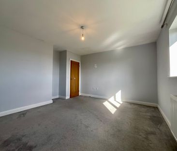 3 bedroom Detached Bungalow to let - Photo 4