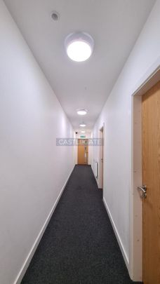 1 bedroom in a flat share to rent - Photo 1