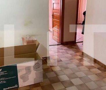 Apartament de 3 camere, 90 mp, în zona centrală; potrivit pentru firme, spațiu de birouri sau cabinet medical - Photo 6