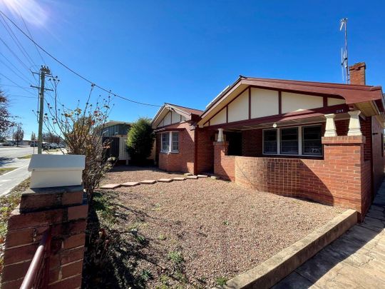 1/201 Bourke Street, Goulburn - Photo 1