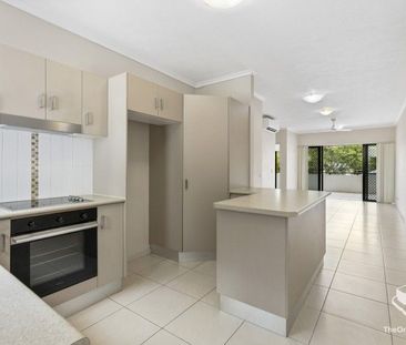 2-Bed 2-Bath 2-Car - Inner City Apartment â Haven on Severin - Photo 6