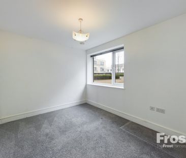 West Plaza, Town Lane, Stanwell,TW19 - Photo 6