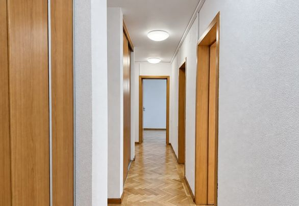 Aviatorilor | 200 mp | 5 camere | Garaj + boxă | 0% comision - Fotografie 1
