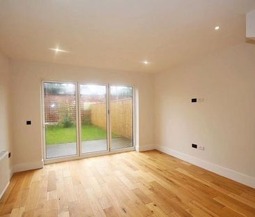 Welholme Avenue, Grimsby - Photo 1