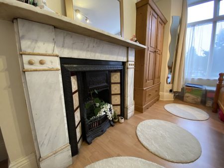 1 Bed Flat, Granby Road, LS6 - Photo 3