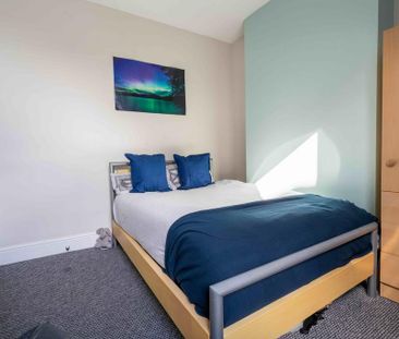 5 bedroom terraced house to rent - Photo 2