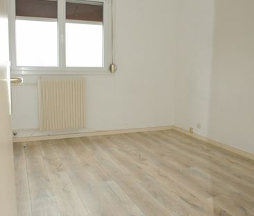 Location Appartement 3 pièces 64m² - Photo 2