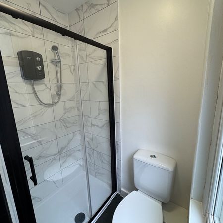 Bedsit, Ladbroke Grove / White City, W10 - Photo 4