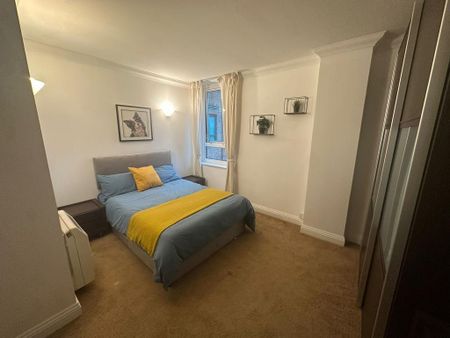 4 bedroom flat share to rent - Photo 4