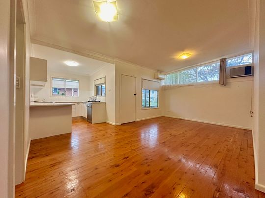 Ideal Coastal Home - Comfortable & Convenient - Photo 1