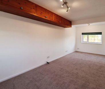 4 bedroom detached house to rent - Photo 5