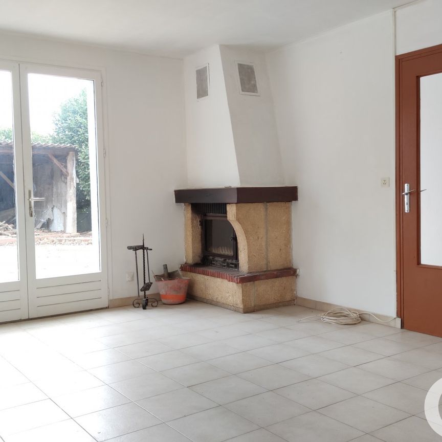 Maison T5 avec extérieur et garage - Photo 1