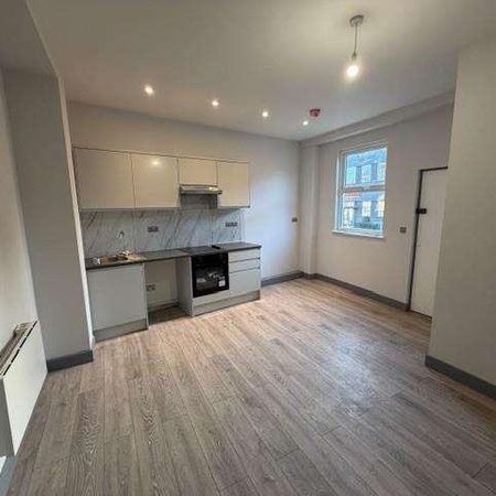 Crowborough Hill, Crowborough, TN6 - Photo 3