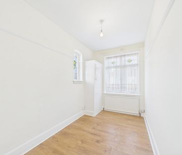 3 bedroom House To Let - Photo 5