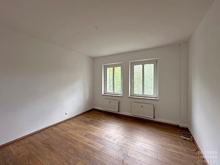 Böhlen - ERSTBEZUG * Hübsche 3RW mit Tageslichtbad, Wohnküche und Blick ins Grüne * Pkw-Stellplatz - Foto 5