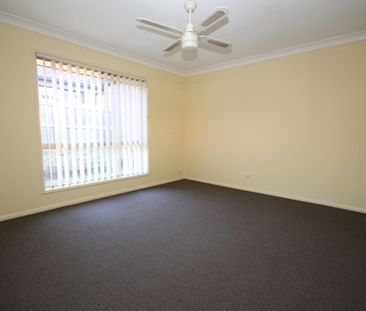 Spacious 4-Bedroom Home in Forest Lake - Photo 4