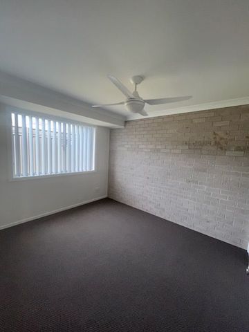 Home For Rent - Photo 5