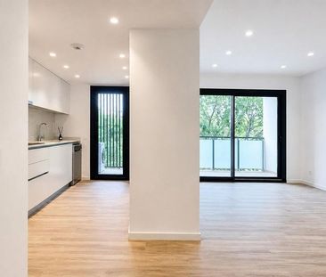2 room luxury Flat for rent in Valencia - Photo 3