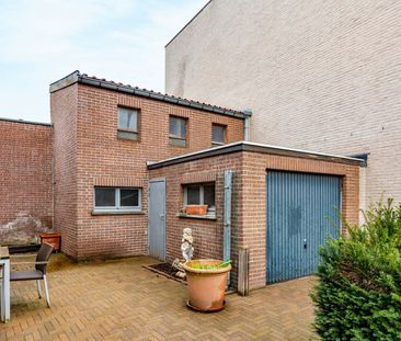 Ruime eengezinswoning met authentieke charme in Koninksem - Photo 6