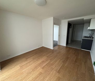 Modern Brunswick Living - Photo 2