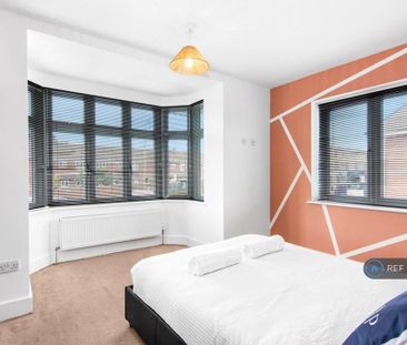 2 bedroom flat to rent - Photo 6