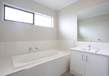 21 Cardew Street, Mango hill, QLD, 4509 - Photo 5