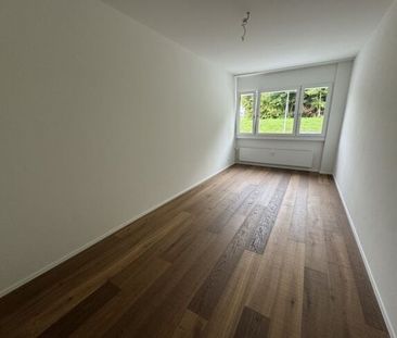 Unique 3.5-room apartment with balcony - Photo 4