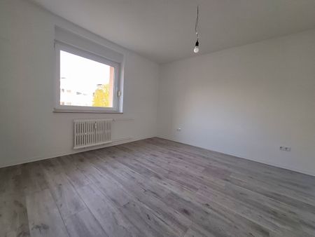 Vier Zimmer mit herausragender Aufteilung - Photo 3