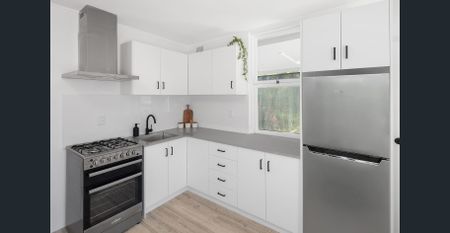 Affordable, Stylish & Central - Photo 4