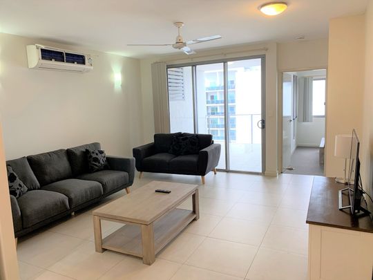 Elevated Inner City Living – Modern 2-Bedroom Furnished Apartment - Photo 1