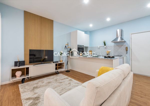 Apartamento Charme - Exclusividade e Conforto Junto ao Metro dos Combatentes