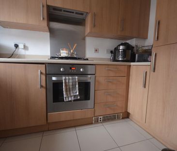 2 bedroom terraced house to rent - Photo 1