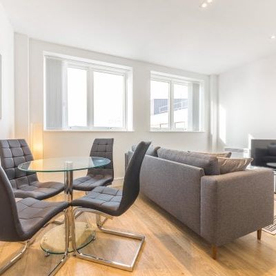 Essex House, Fairfield Road, Brentwood, CM14 4BU, Property for rent - Photo 1