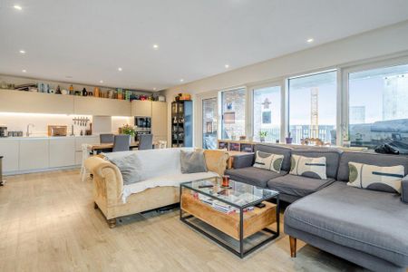 3 bedroom flat to rent - Photo 3