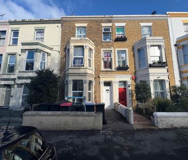 2 bedroom ground floor flat to rent - Photo 2