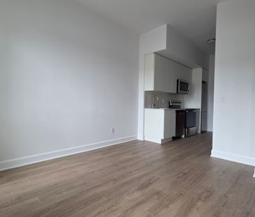 For Lease - 3240 William Coltson Avenue Unit# 101, Oakville, Ontario - Photo 3