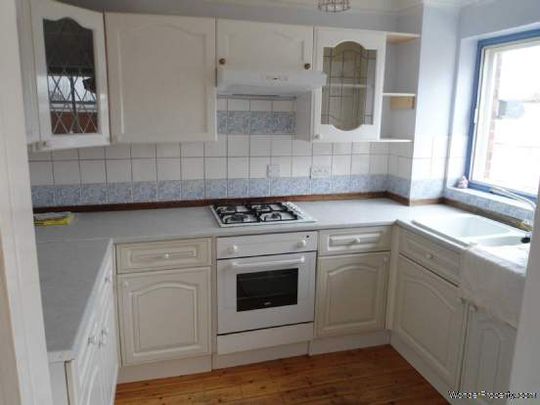 2 bedroom property to rent in Worthing - Photo 1