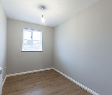 2 bedroom ground floor flat to rent - Photo 4