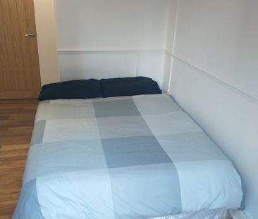 Room in a Shared Flat, Baxter House, E3 - Photo 2