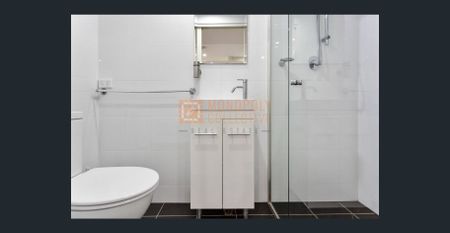 FULLY FURNISHED 1 BEDROOM - INTERNET INCLUDED - Photo 4