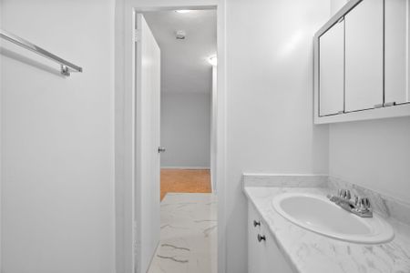 For Lease - 100 Rowena Drive Unit# 914, Toronto, Ontario - Photo 3